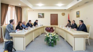 ՀՀ քննչական կոմիտեում ԱՄՆ-ից ժամանած  փորձագետների հետ քննարկվել են Հայաստանում փորձաբժշկական ԴՆԹ տվյալների բազայի զարգացման խնդիրները